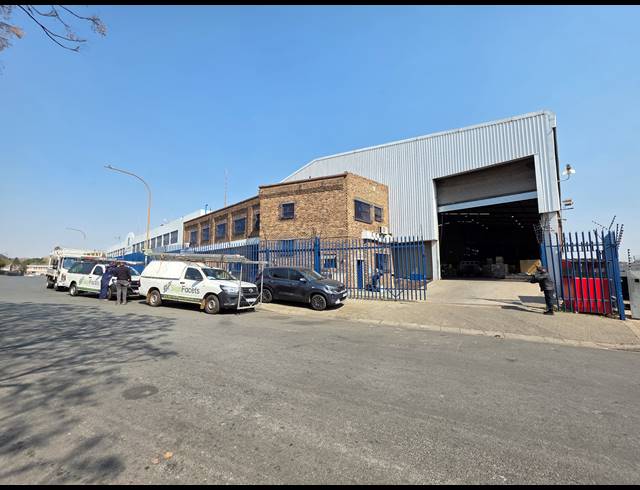 3,578M² WAREHOUSE TO LET IN BOOYSENS